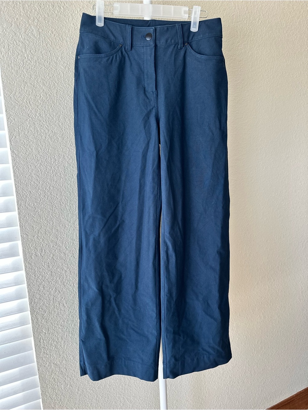 Lululemon city sleek 5 pocket wide leg pants navy blue size 26